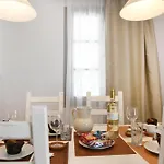 Dom wakacyjny Olive Garden House